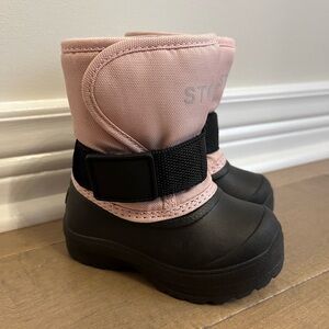 Stonz Pink and Black Winter Boots 5T - Excellent condition